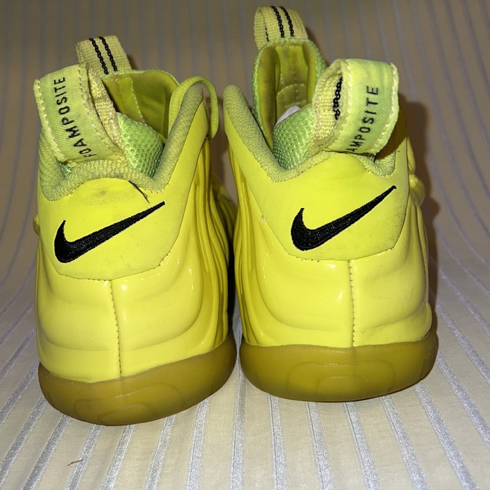 2014 Nike Air Foamposite Pro Volt Size 7 624041-700 - Picture 10 of 13